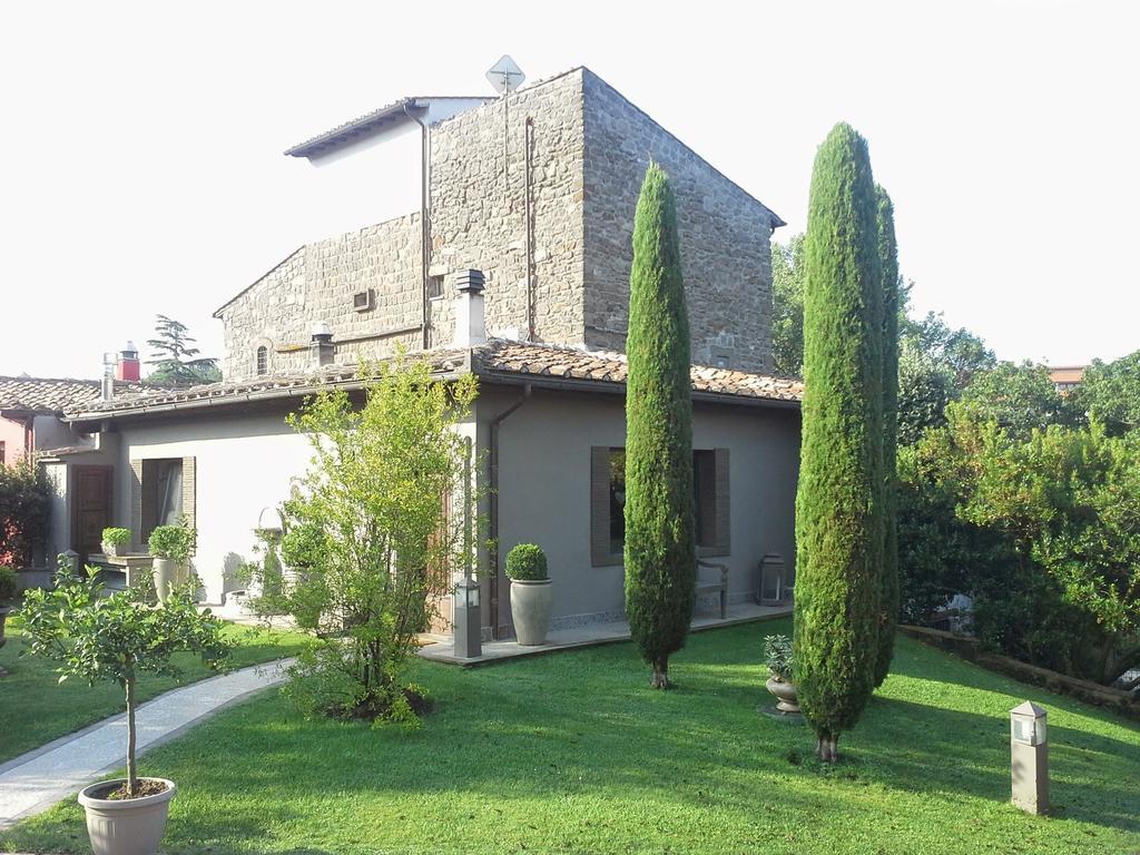 Residenza Teodorico Re B&B Viterbo Exterior foto